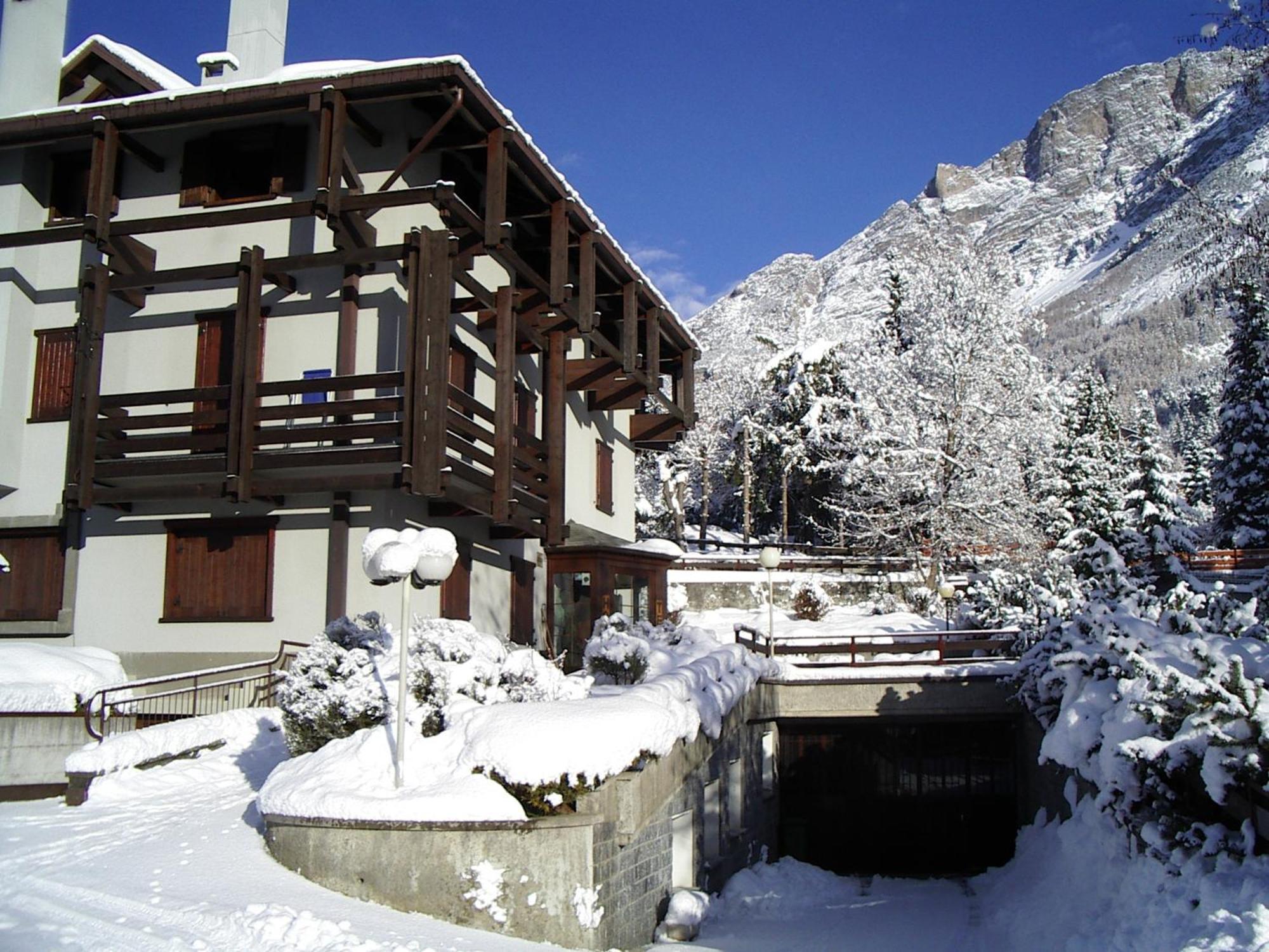 Hotel Terme Bormio Exterior photo